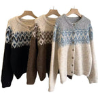 Women's Chunky Knit Cardigan with Geometric Fair Isle Pattern and Elegant Button Placket