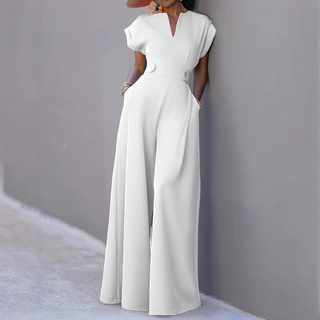 Elegant Jumpsuit with Wide Leg and Practical Pockets