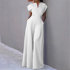 Elegant Jumpsuit with Wide Leg and Practical Pockets
