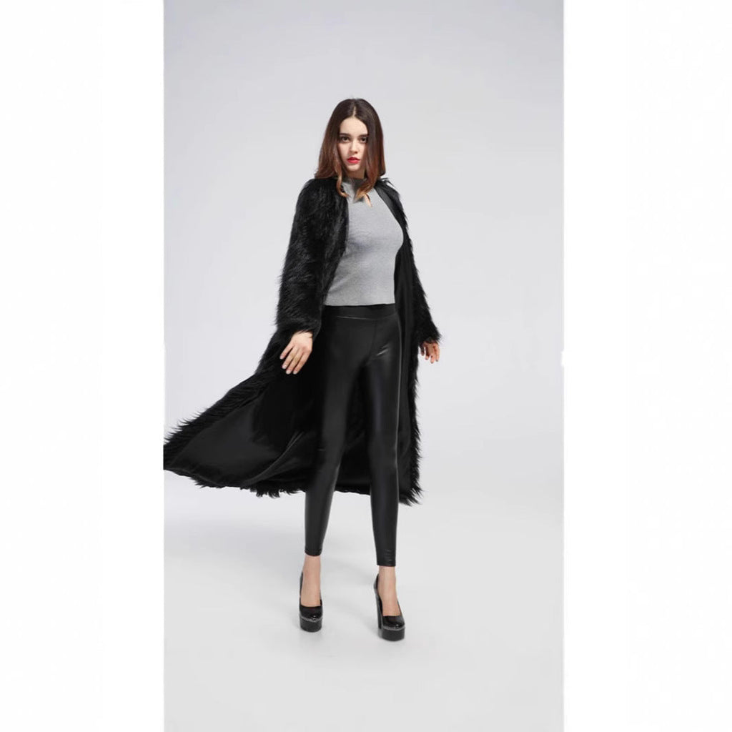 Women's Luxurious Faux Fur Coat with Elegant Lining