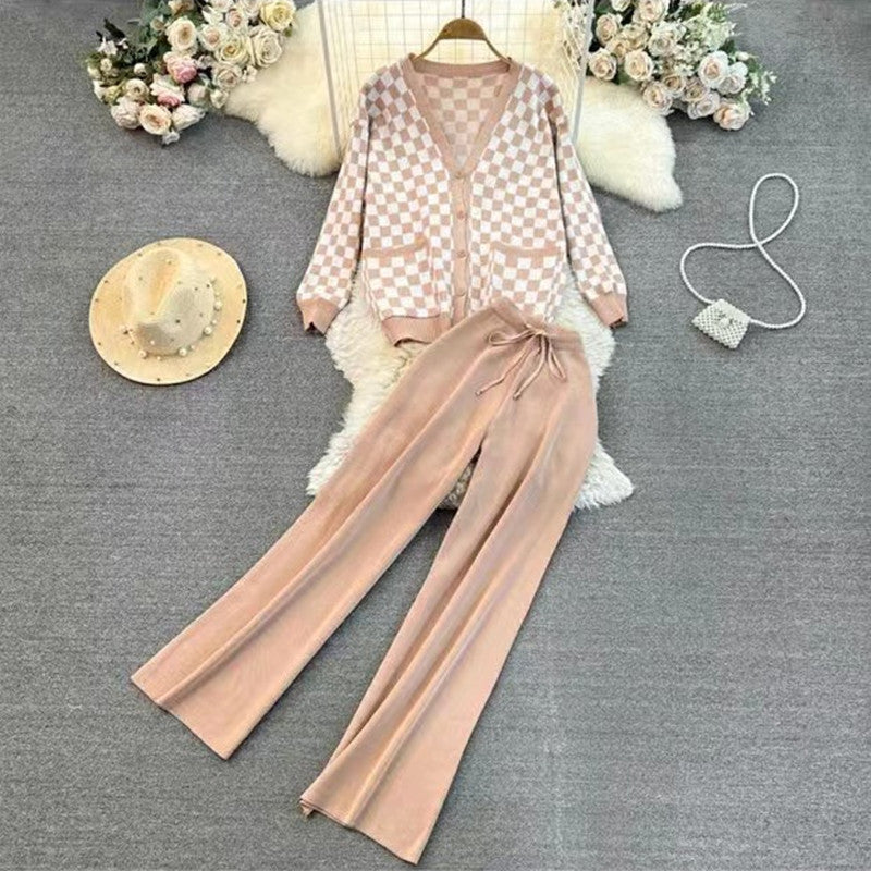 Women's Casual Plaid Leisure Suit with Wide-Leg Trousers
