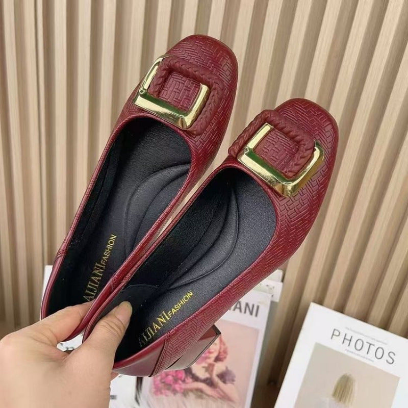 Women's Ballet Flats with Elegant Buckle Detail