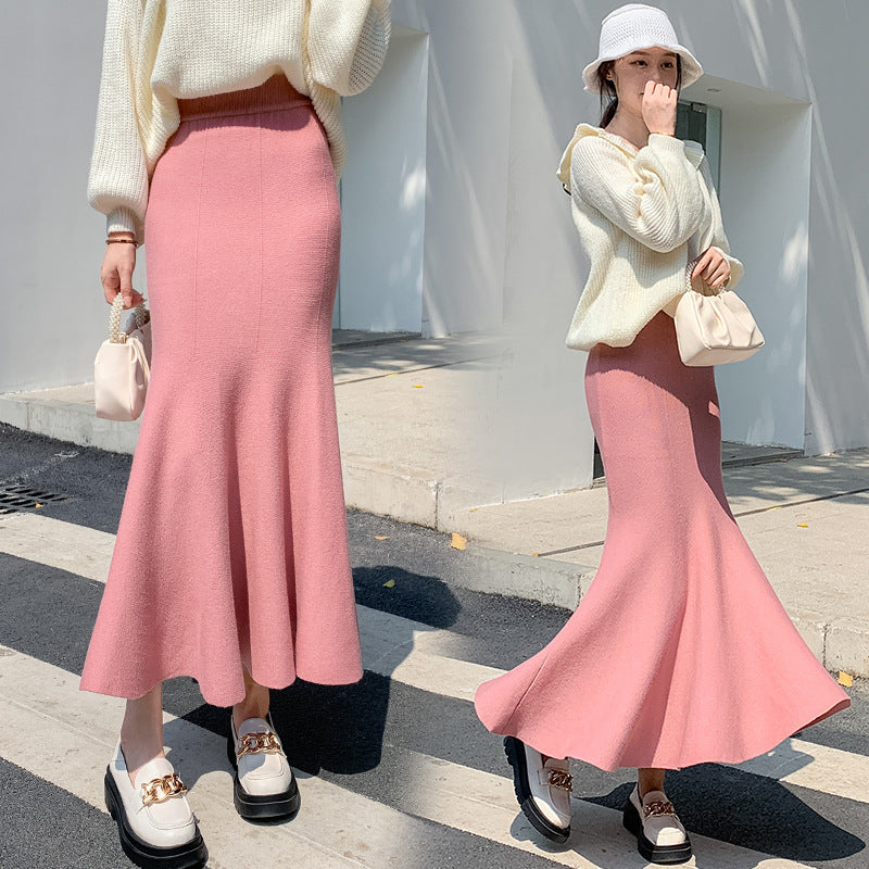 Women's Elegant Flared Maxi Skirt in Lightweight Material