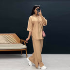 Casual Two-Piece Set with Modern Cut