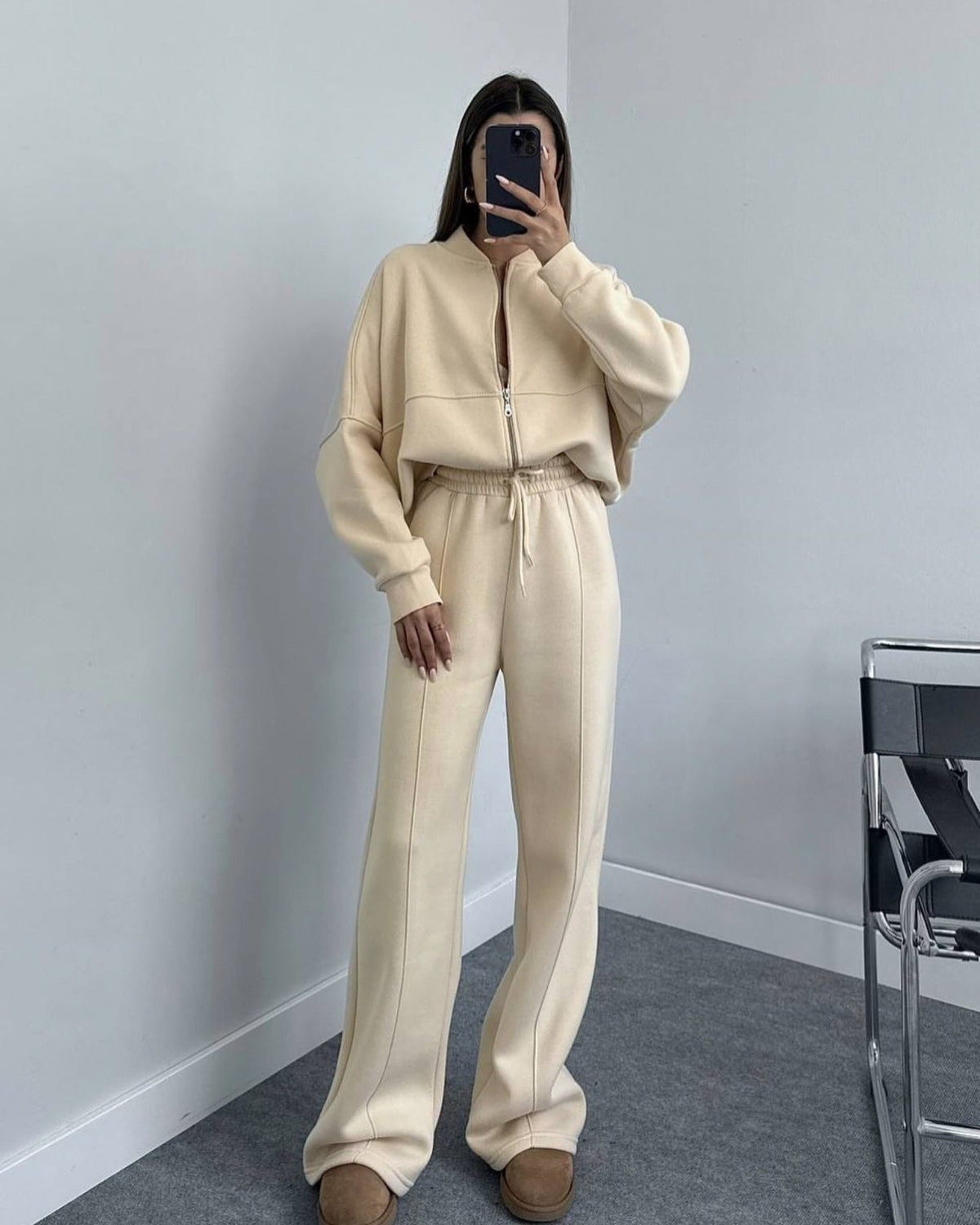Women's Cozy Leisure Set with Zipper and Wide-Leg Pants