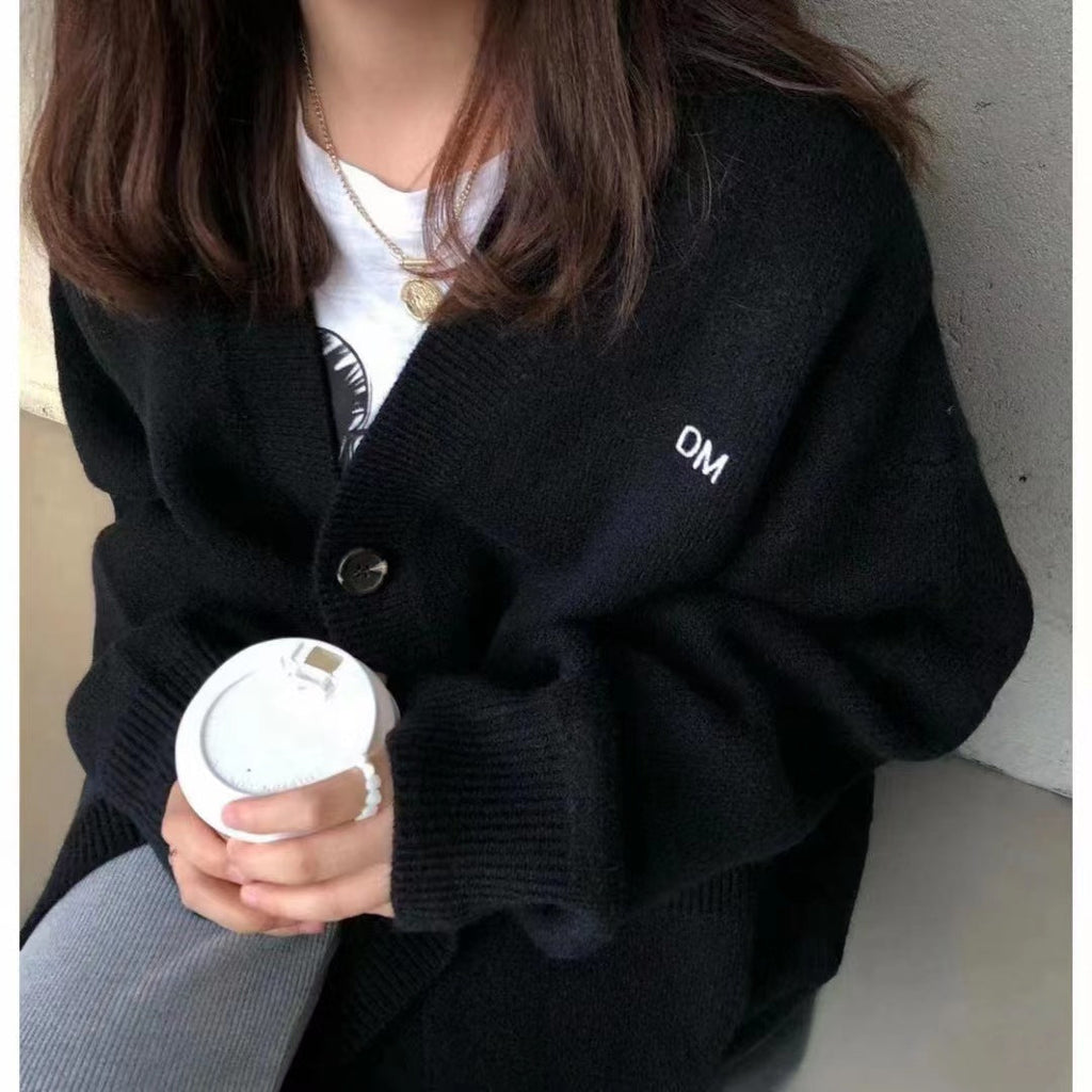 Women's Chunky Knit Cardigan with Casual Fit and Large Pockets