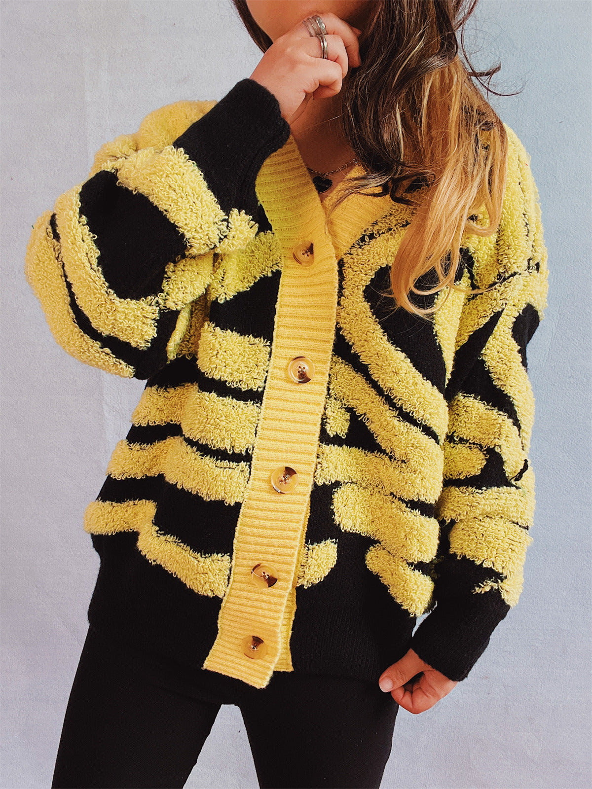 Women's Chunky Knit Cardigan with Pattern Mix and Elegant Button Details