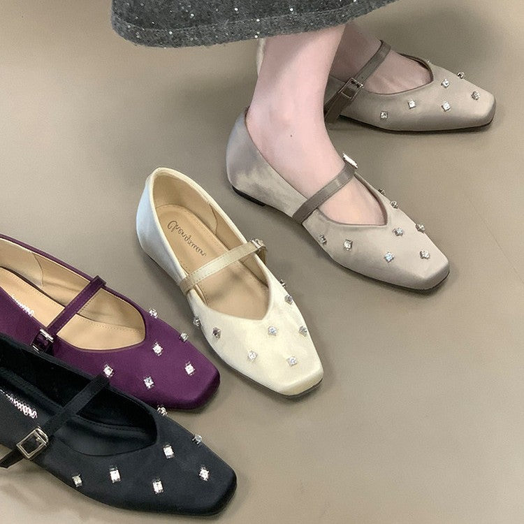 Women's Ballet Flats with Decorative Rhinestone Details and Comfortable Strap