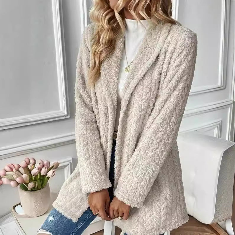 Elegant and Casual Plush Jacket with Textured Design