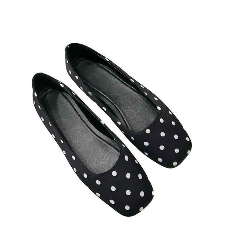 Women's Ballet Flats with Elegant Polka Dot Design and Comfortable Footbed