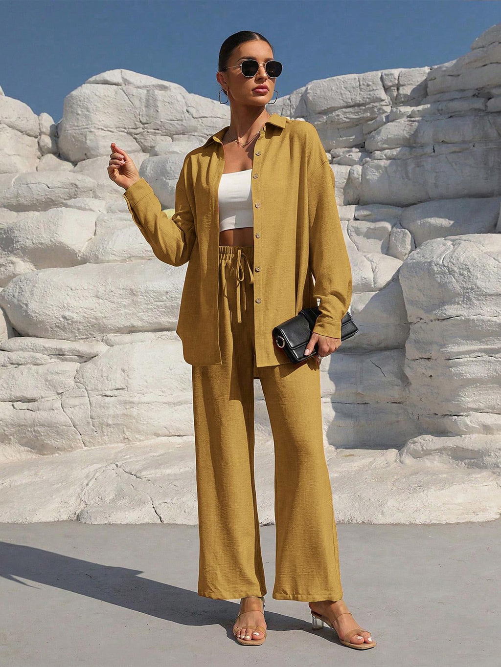Elegant Women's Lounge Set in Lightweight Fabric with Wide Cut