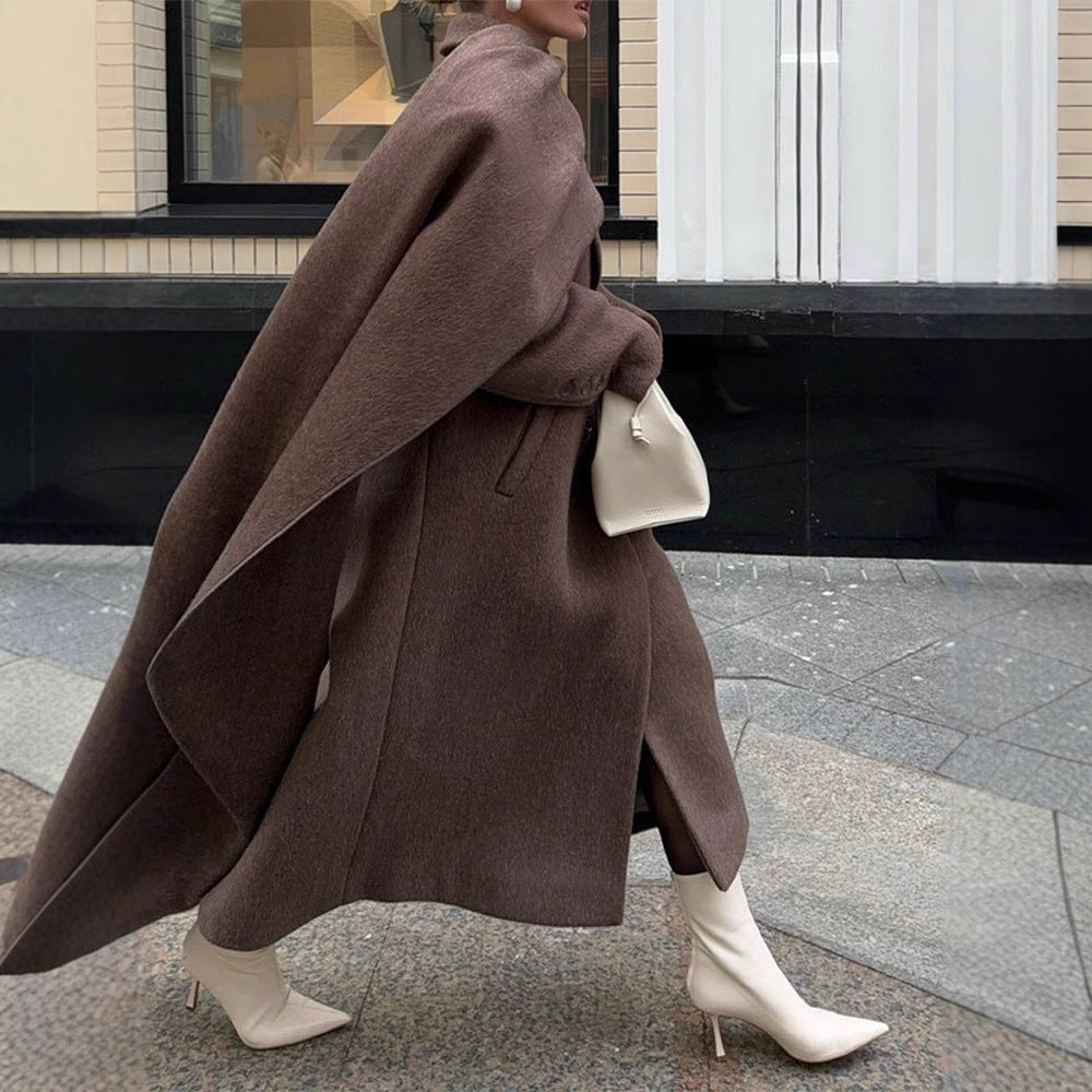 Elegant Cape Coat with Double-Lined Design