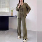 Women's Fine Knit Ensemble with Original Cable Pattern and Wide Pants