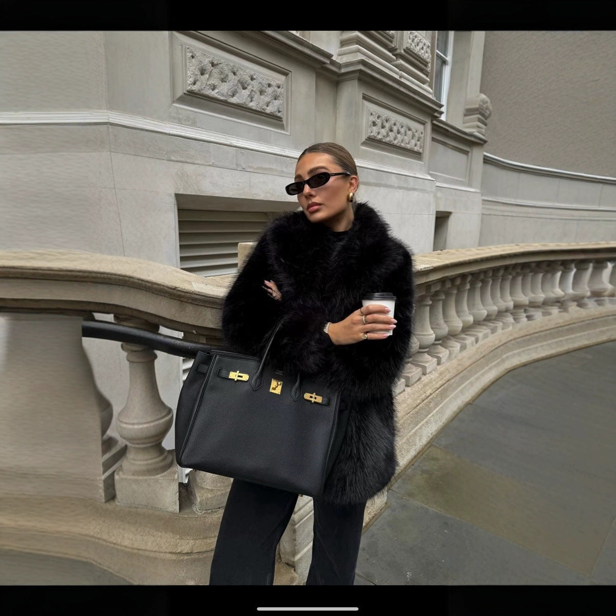 Elegant Oversized Faux Fur Coat with Wide Sleeves