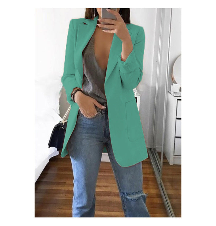 Elegant Tailored Blazer with Practical Pockets