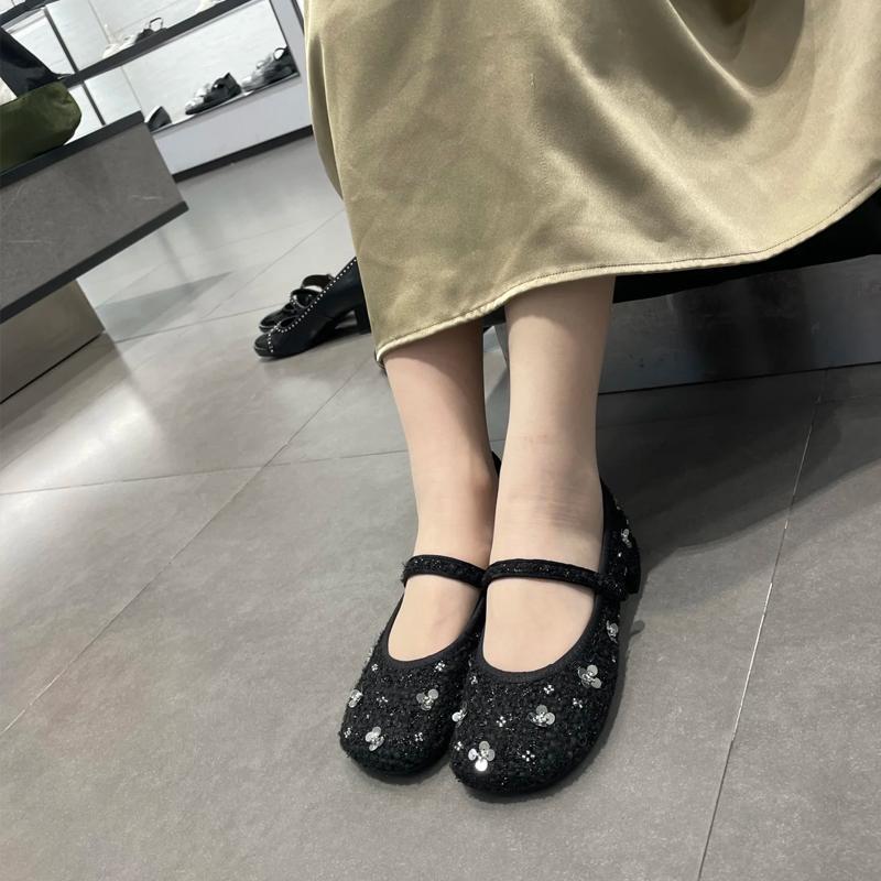 Women's Ballet Flats with Floral Glitter Design and Adjustable Strap