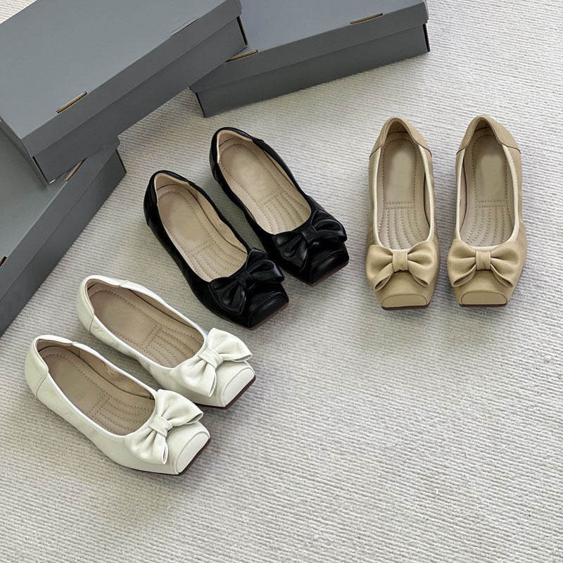 Women's Ballet Flats with Bow Accent