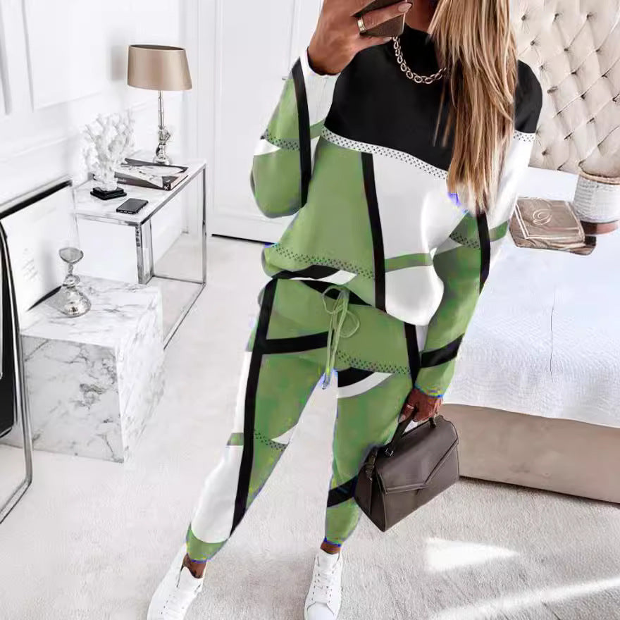 Women's Patterned Sweatshirt and Jogger Set