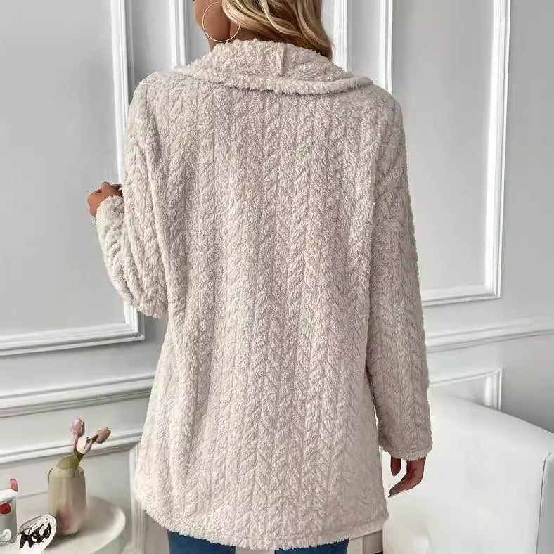 Elegant and Casual Plush Jacket with Textured Design