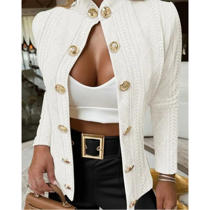 Elegant Knit Cardigan with Decorative Buttons