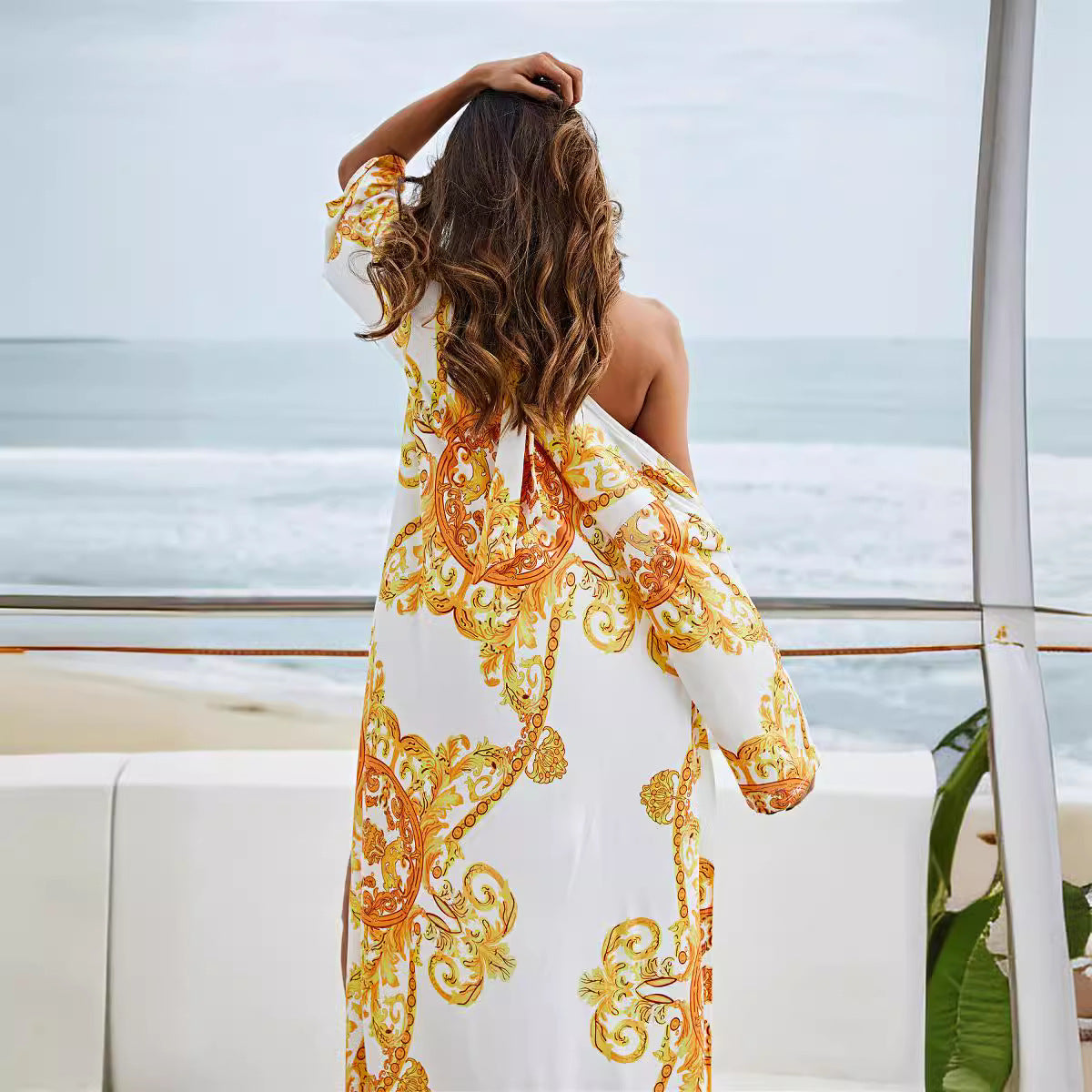Women's Luxurious Beach Kimono with Elegant Baroque Pattern
