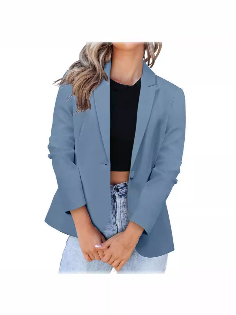 Elegant Blazer with Modern Cut and Practical Pockets