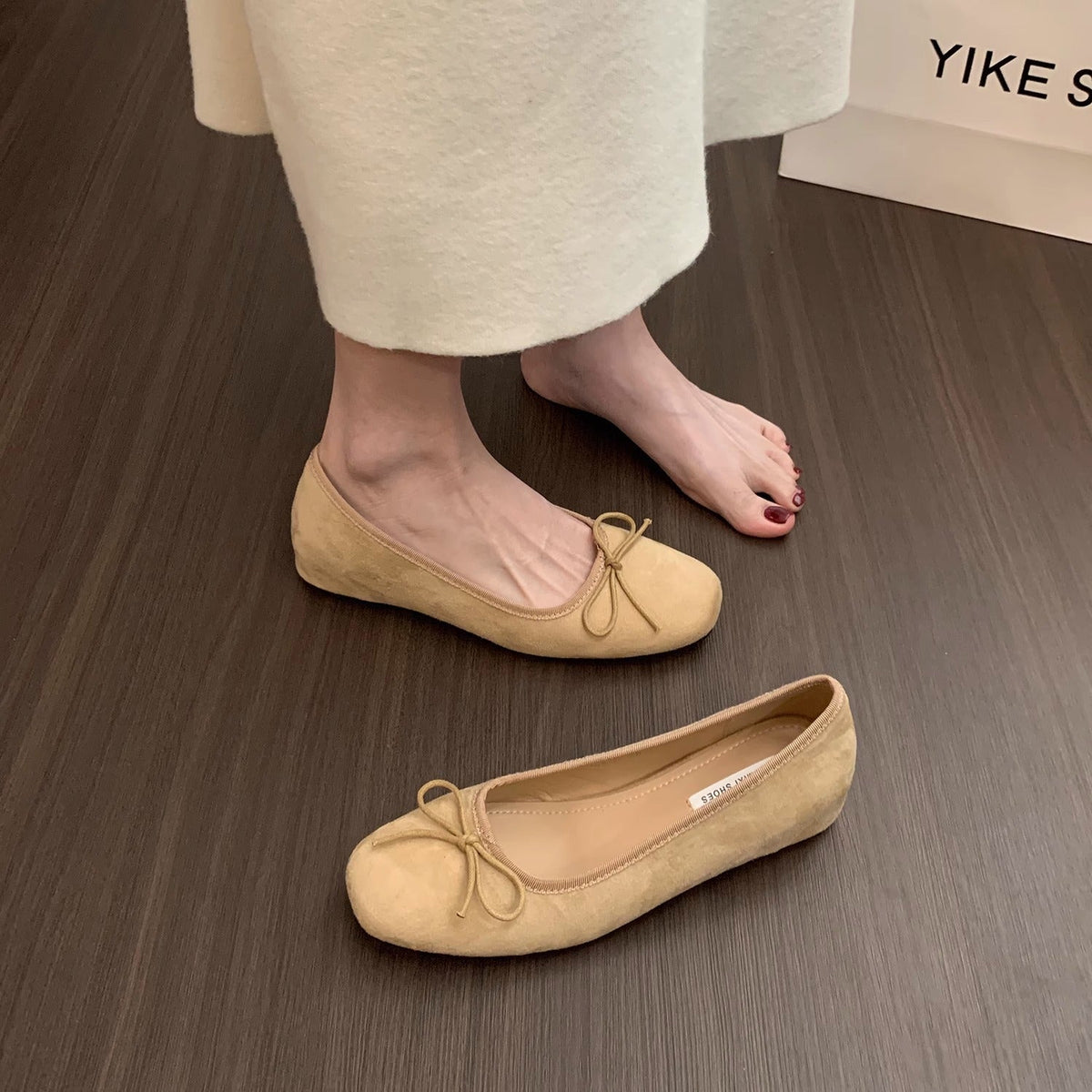 Women's Suede Ballet Flats with Decorative Bow