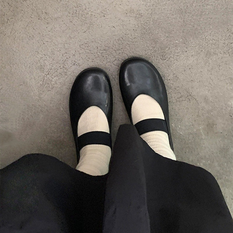 Women's Ballet Flats with Elastic Strap and Leather Surface