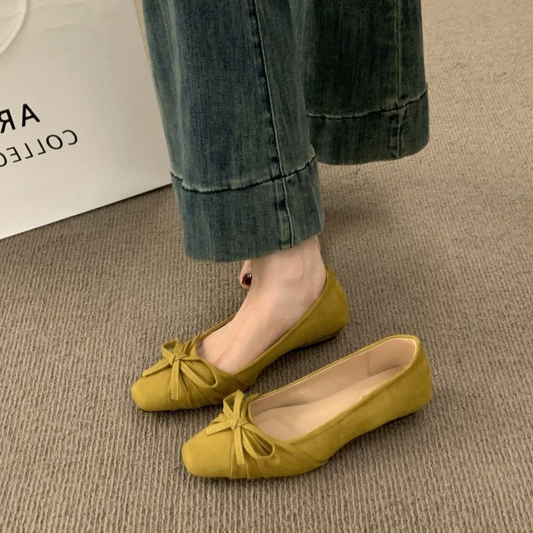 Women's Ballet Flats with Decorative Bow Accent and Soft Lining