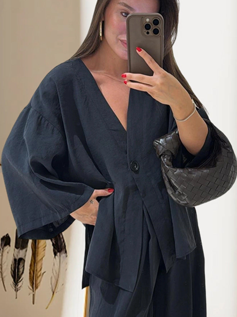 Elegant Kimono Jacket with Wide Sleeves and Loose Fit