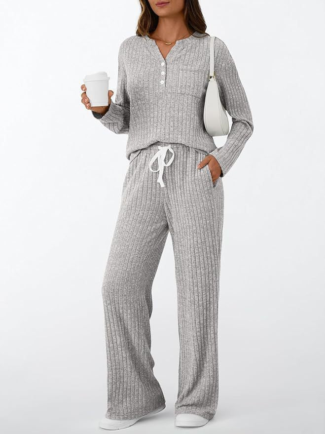 Women's Comfortable Knit Suit with Casual Cut