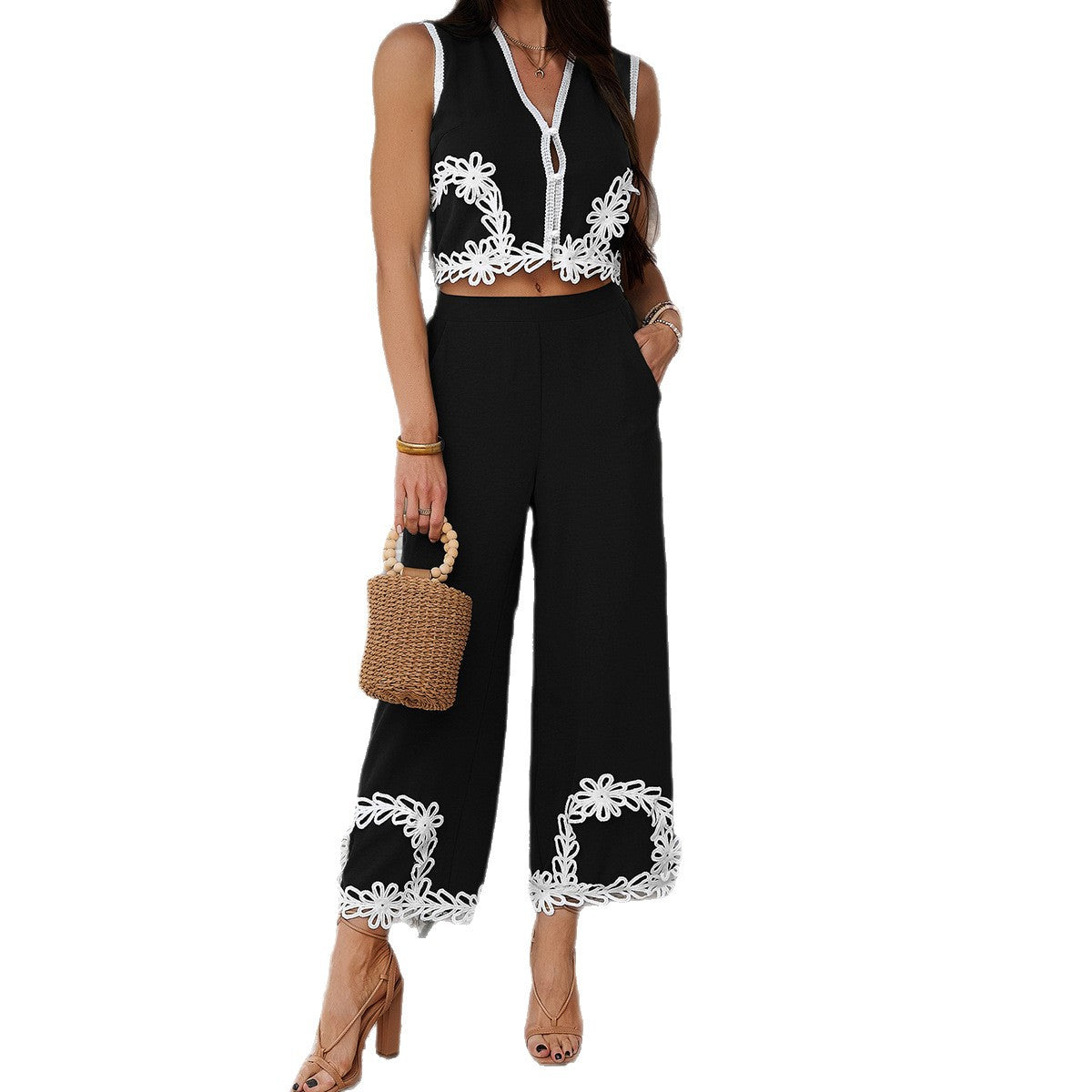 Women's Casual Two-Piece Summer Ensemble with Floral Crochet Trim