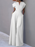 Elegant Jumpsuit with Wide Leg and Practical Pockets