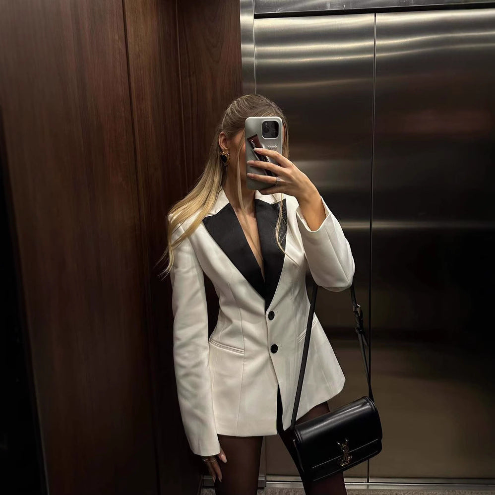 Women's Blazer with Contrasting Lapel