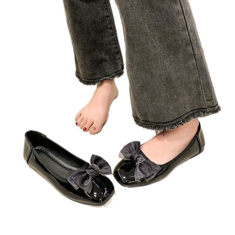 Women's Ballet Flats with Elegant Bow Appliqué