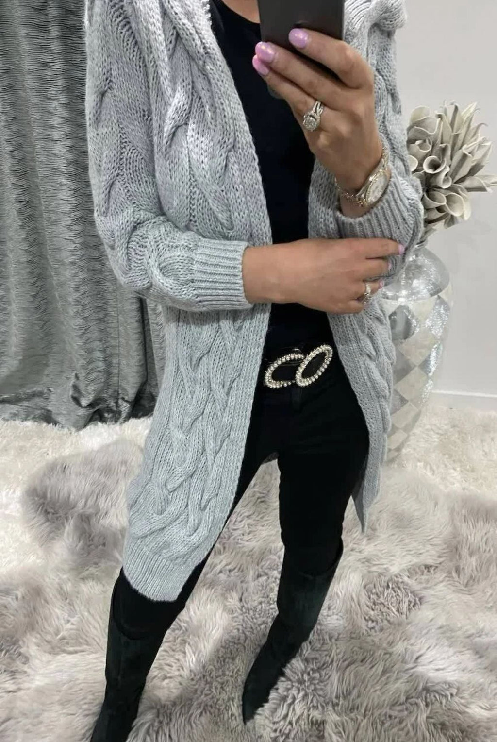Women's Chunky Knit Cardigan with Hood and Cable Knit Pattern