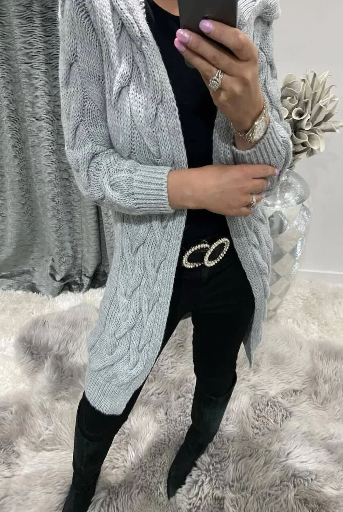 Women's Chunky Knit Cardigan with Hood and Cable Knit Pattern
