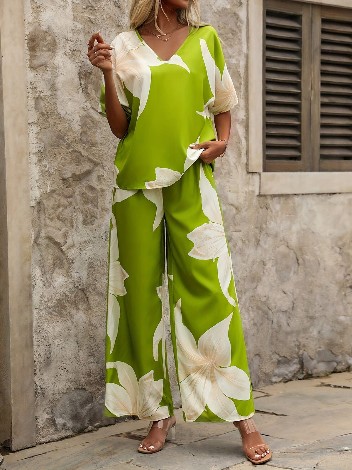 Women's Airy Ensemble with Flowing Cut and Floral Design