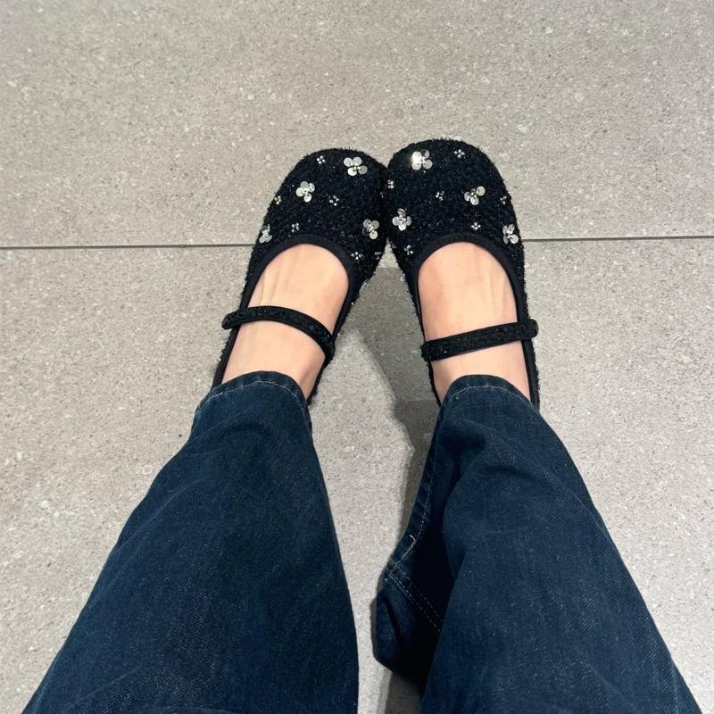 Women's Ballet Flats with Floral Glitter Design and Adjustable Strap
