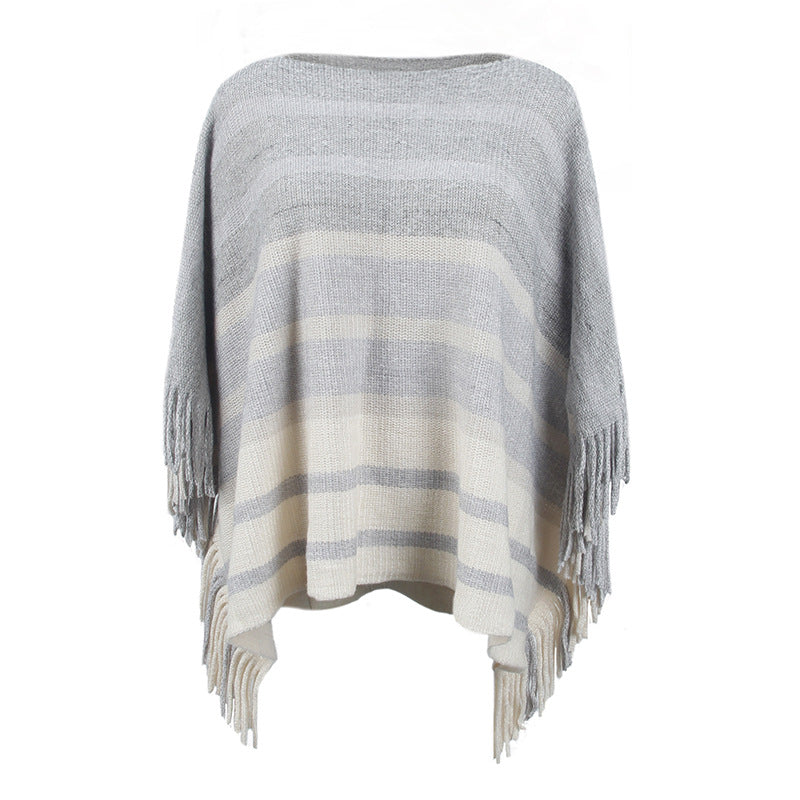 Elegant Women's Poncho with Textured Design and Fringed Details