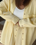 Women's Casual Long-Sleeve Shirt with Buttons and Pockets