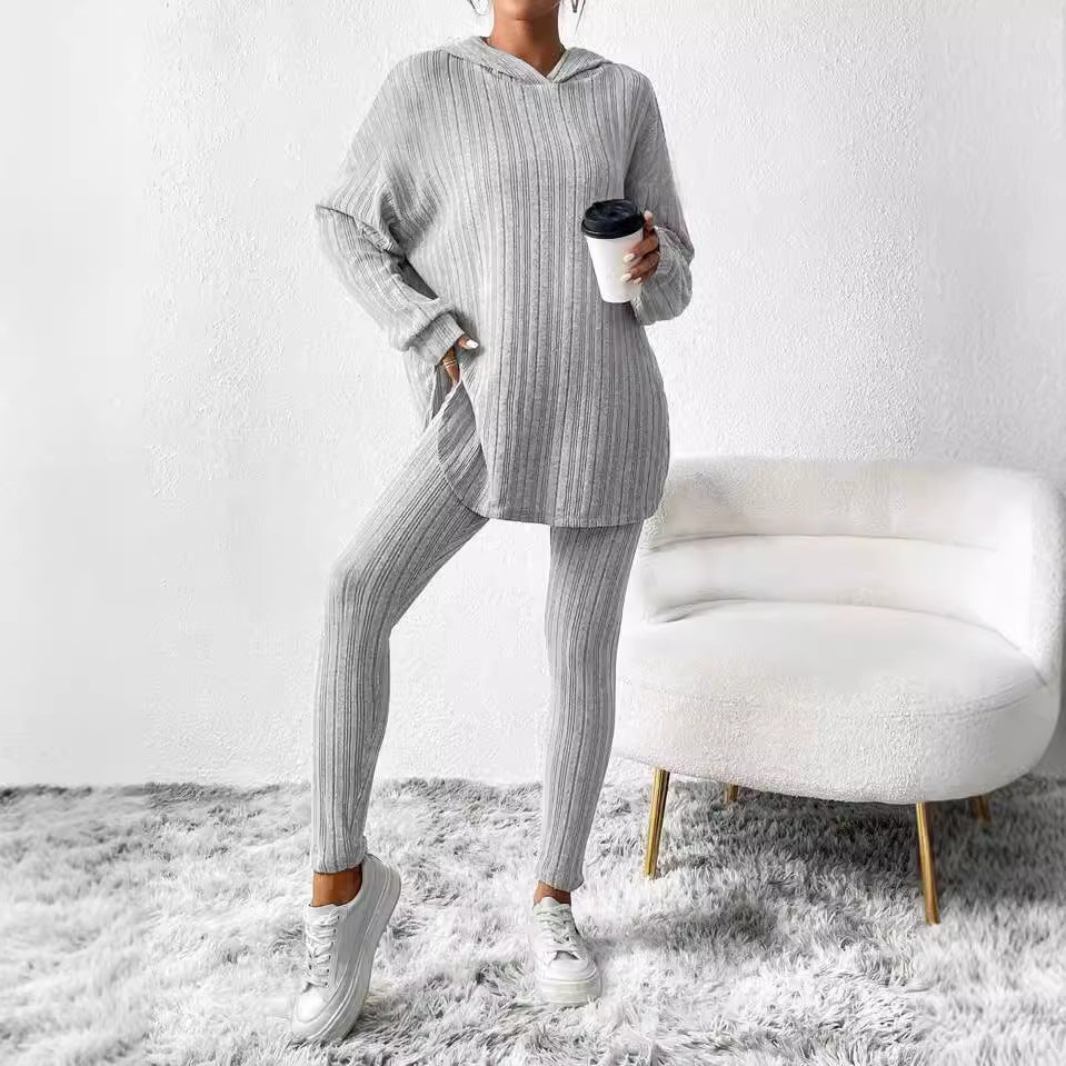 Women's Casual Lounge Outfit with Oversized Sweater and Leggings