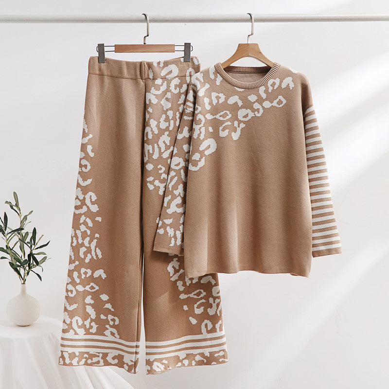 Women's Fashionable Lounge Set with Animal Print and Wide Stripes