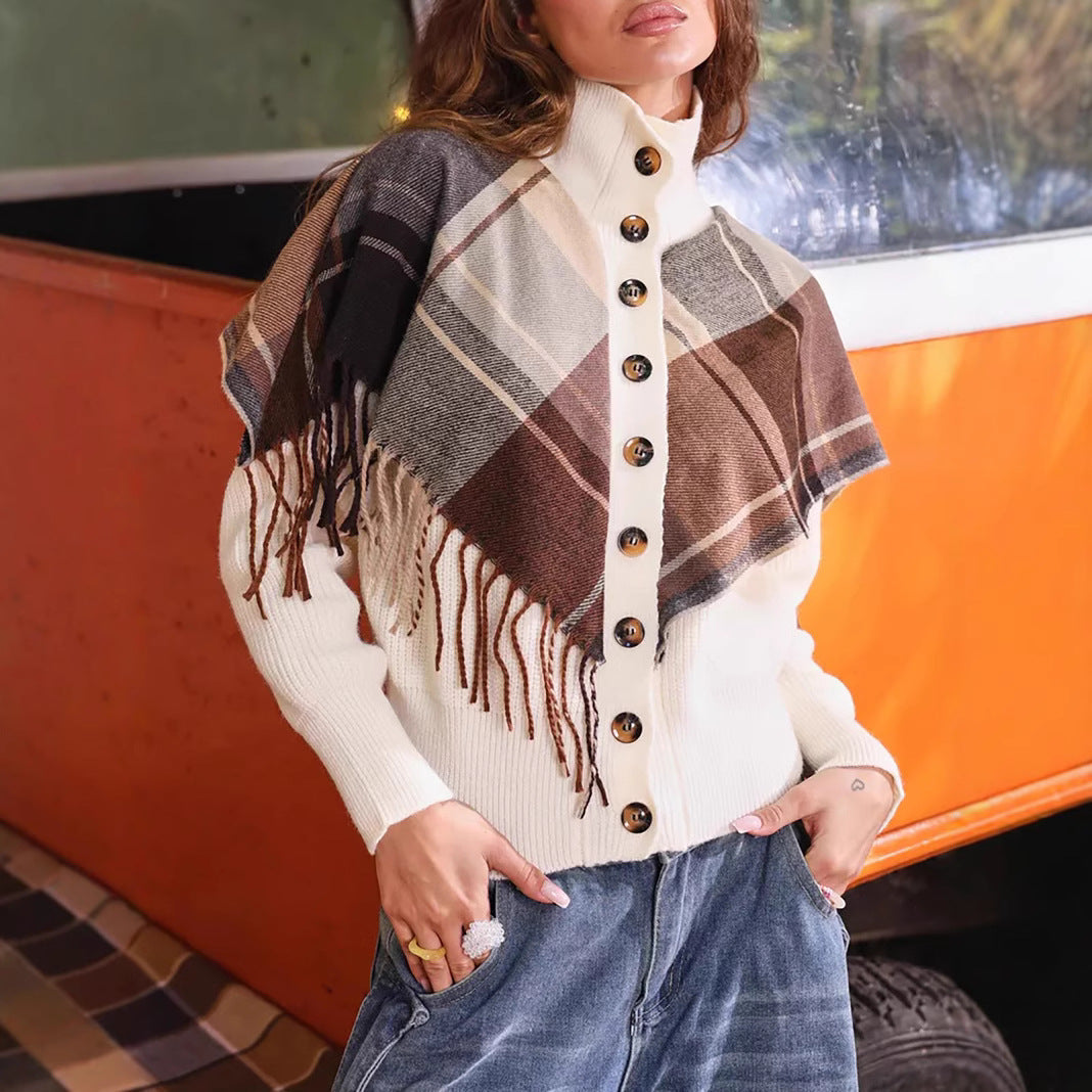 Elegant Cardigan with Fringe and Decorative Buttons