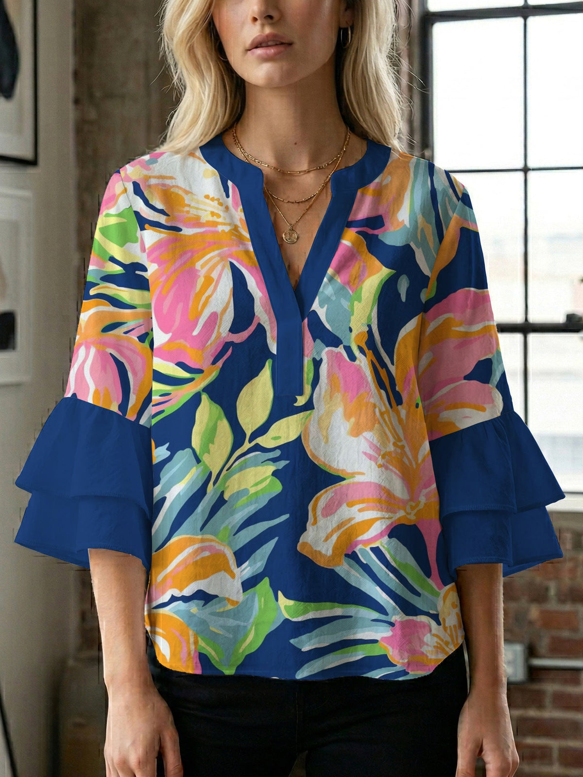 Women's Floral Blouse with Voluminous Sleeves