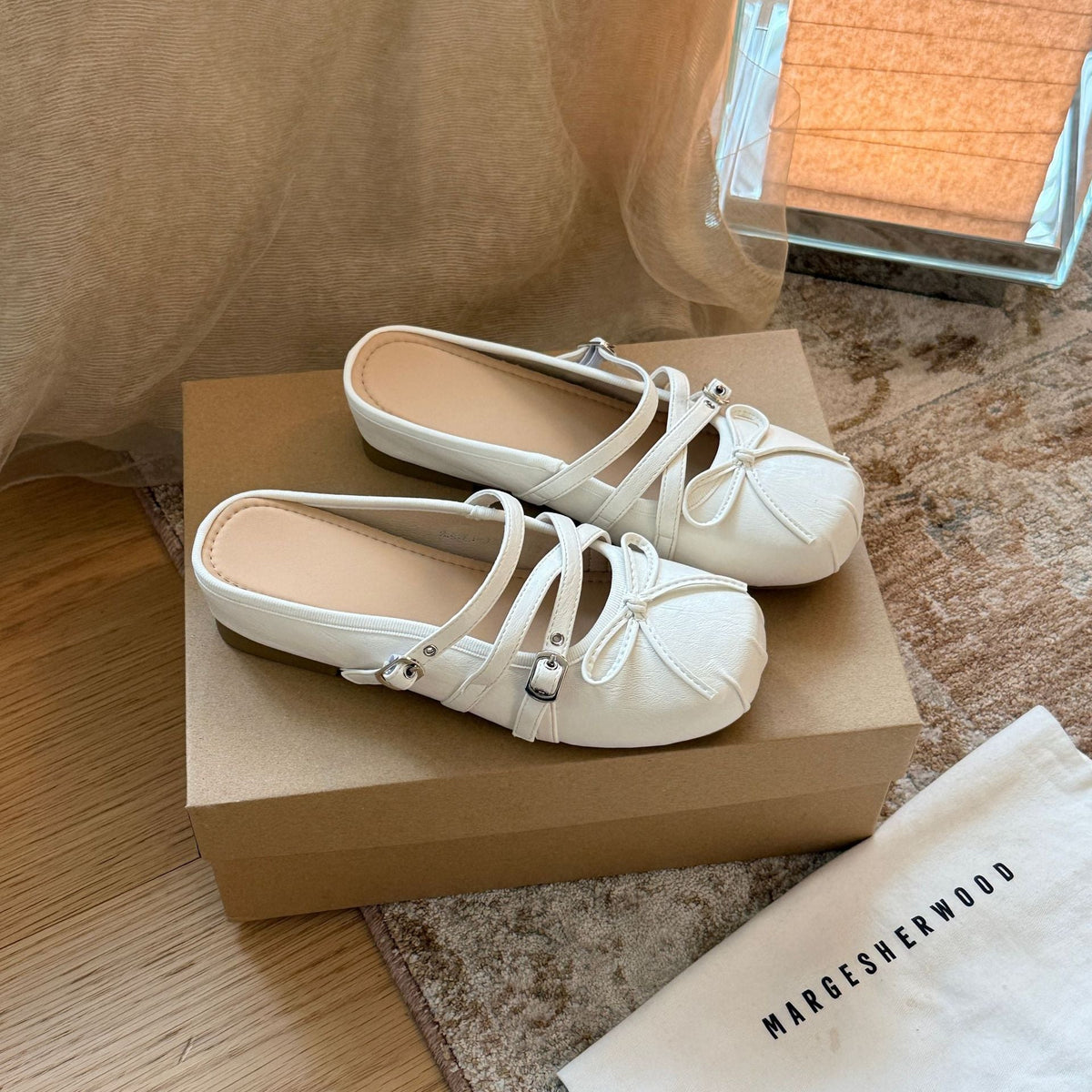 Women's Ballet Flats with Elegant Bow Appliqué and Shimmering Upper