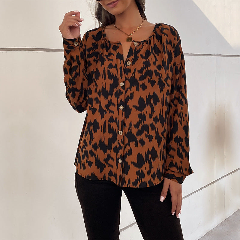 Women's Blouse with Elegant Animal Print and Casual Cut