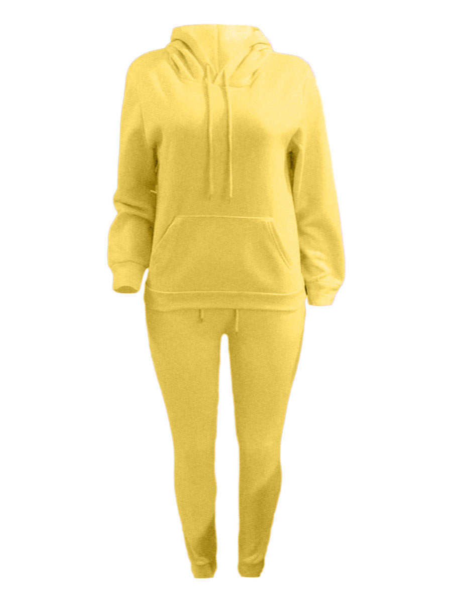 Men's casual jogging suit set with hoodie kangaroo pocket and tapered jogging pants