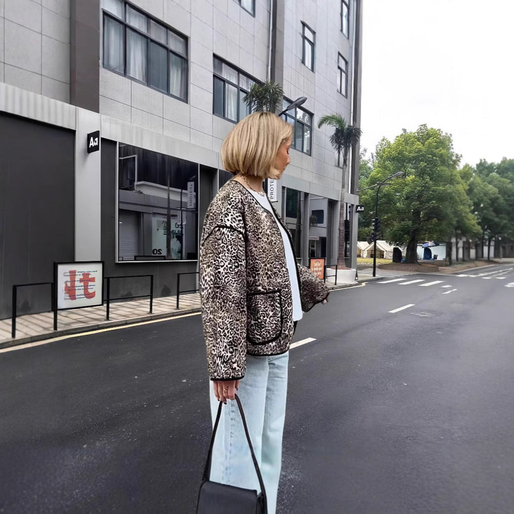 Women's Attractive Jacket in Trendy Leopard Print