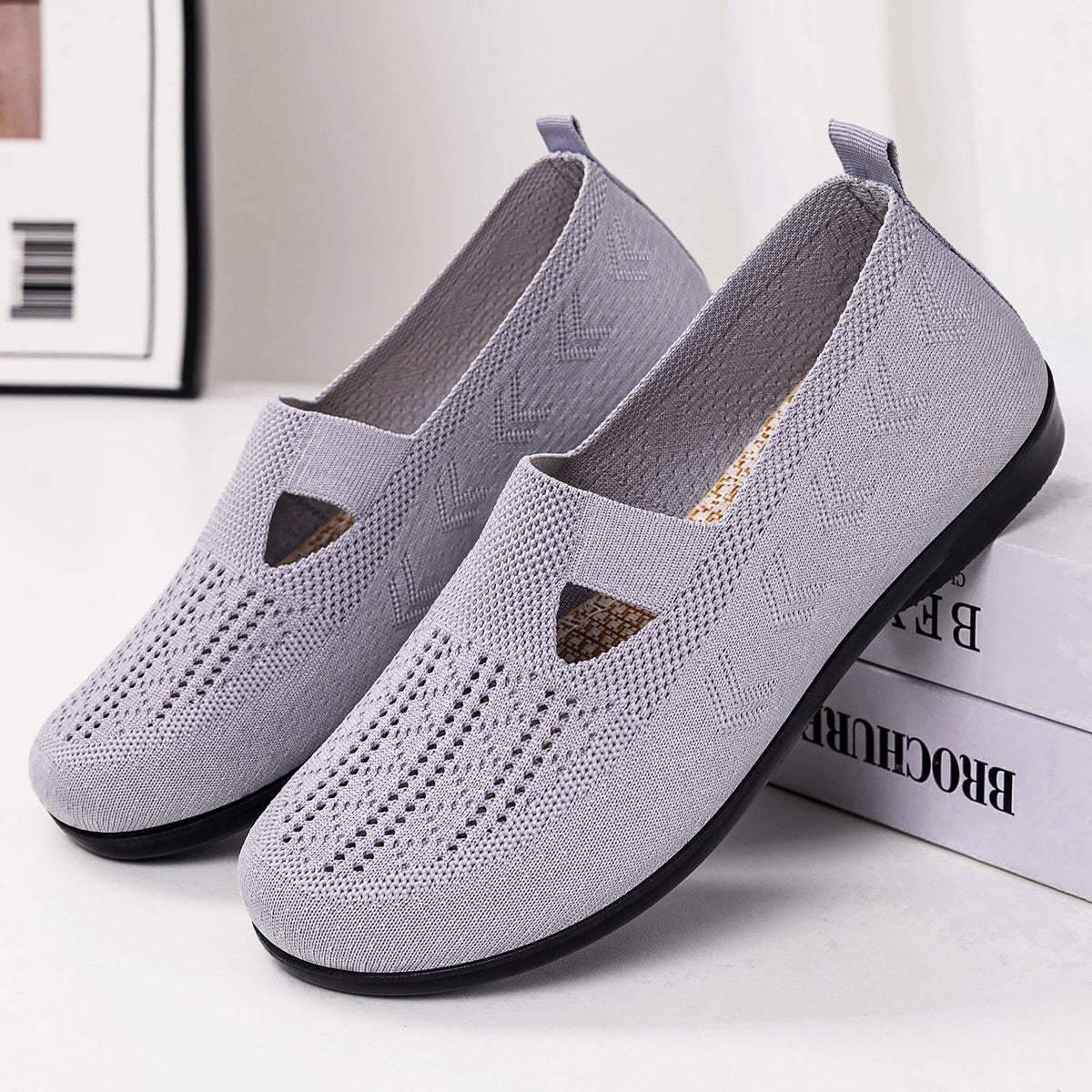 Women's Breathable and Flexible Everyday Shoes with Elastic Entry